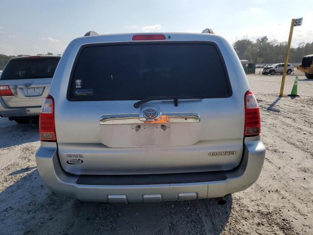 Photo 5 VIN: JTEBU14R18K010687 - TOYOTA 4RUNNER SR 