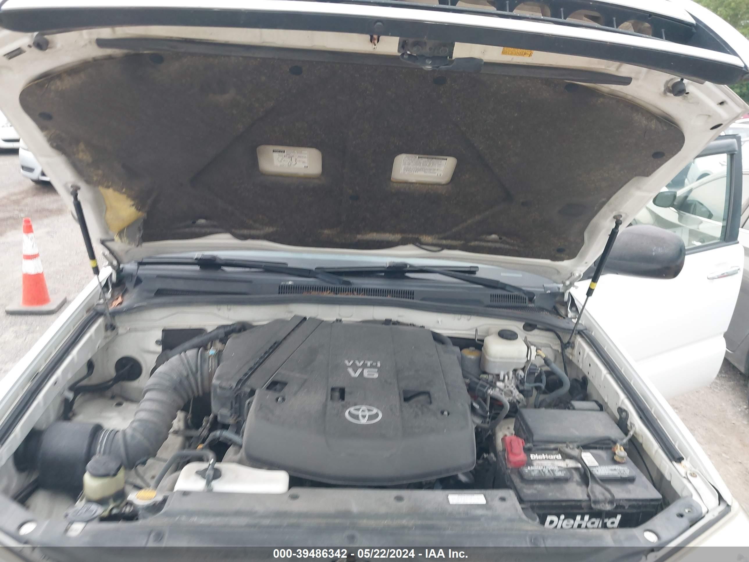 Photo 9 VIN: JTEBU14R18K011578 - TOYOTA 4RUNNER 