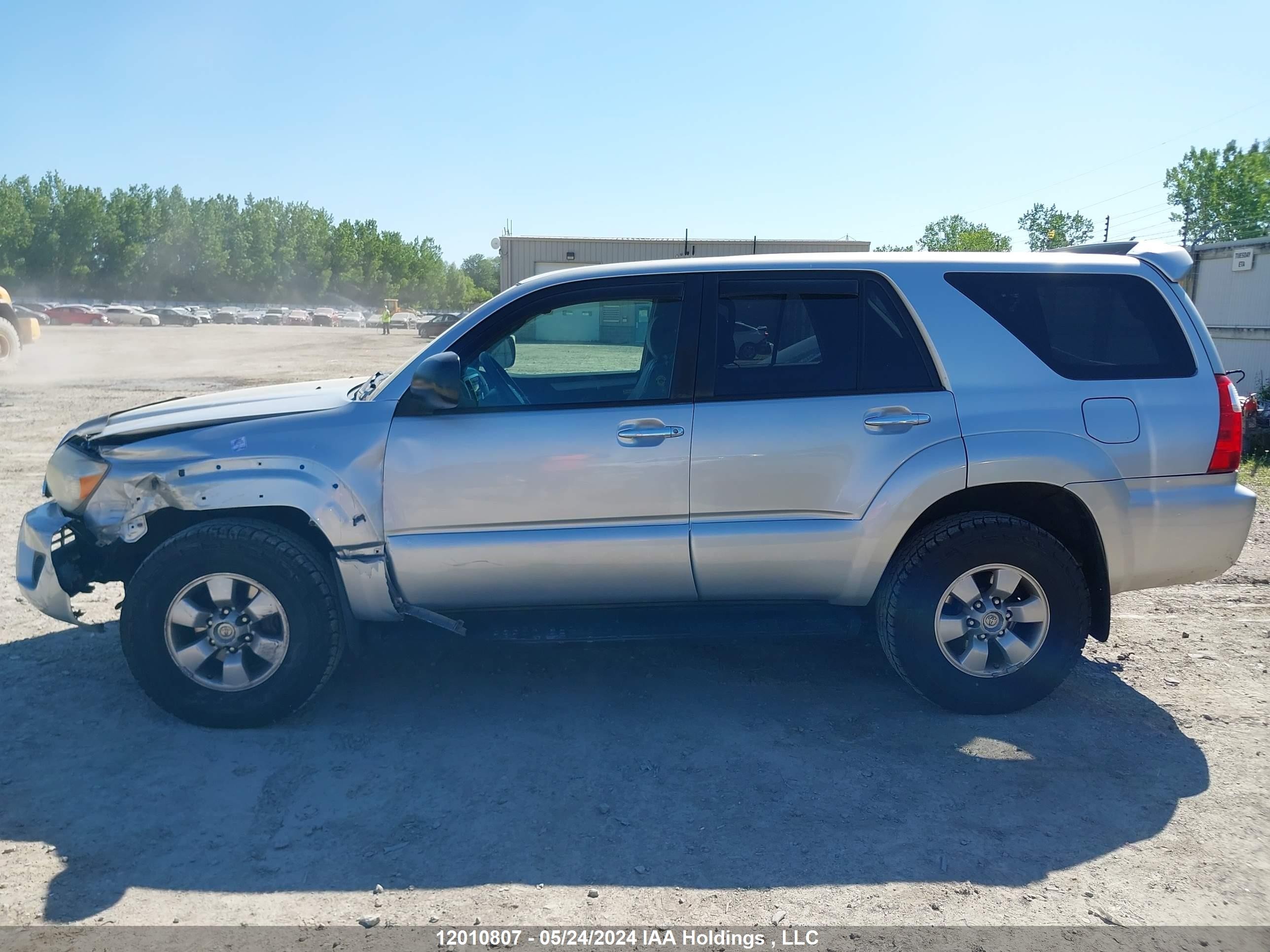 Photo 13 VIN: JTEBU14R260080109 - TOYOTA 4RUNNER 