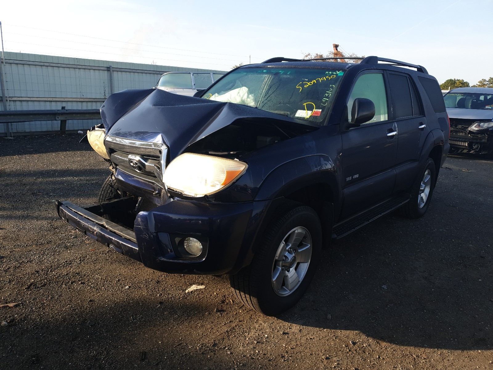 Photo 1 VIN: JTEBU14R278093168 - TOYOTA 4RUNNER SR 