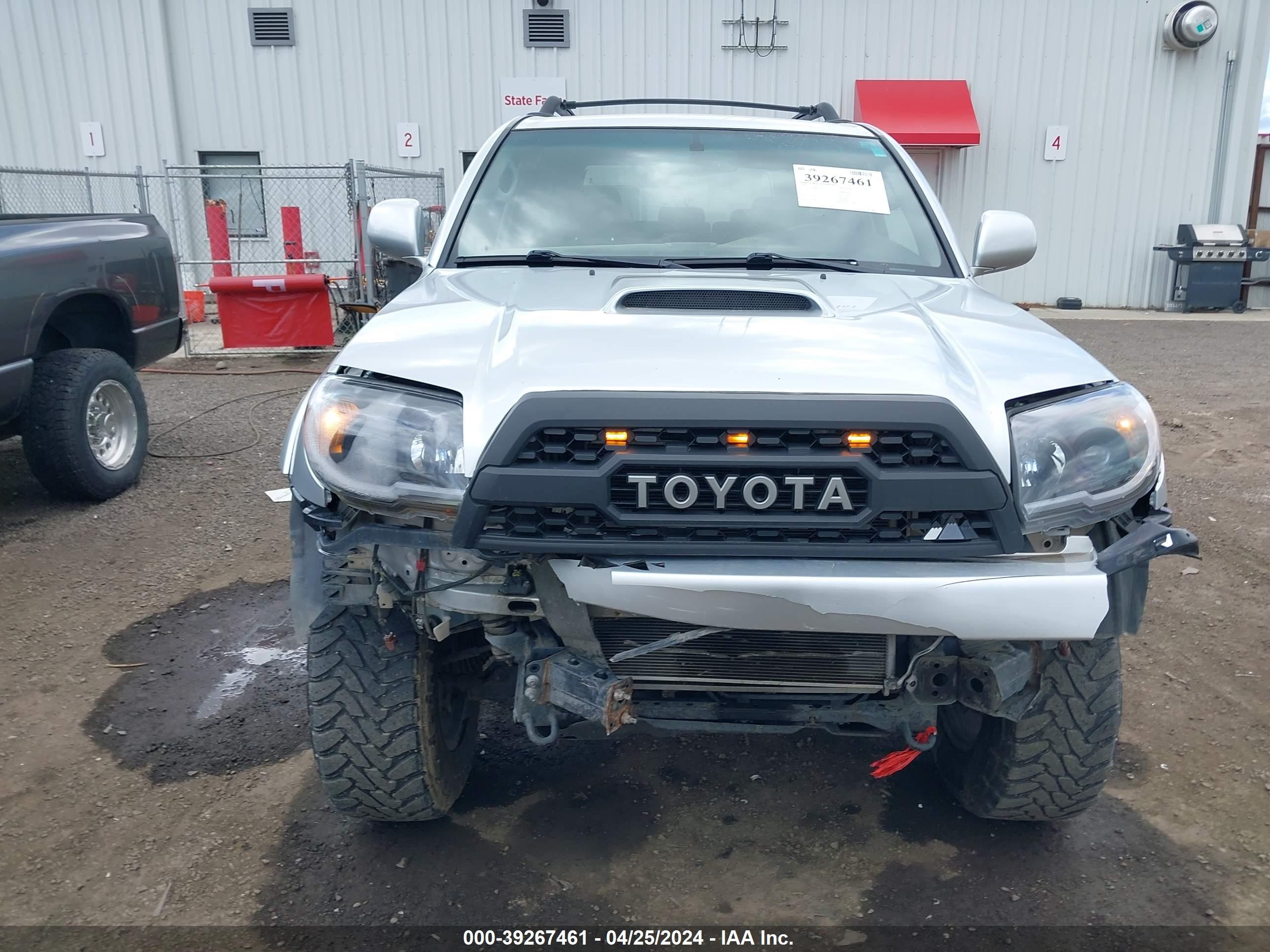 Photo 11 VIN: JTEBU14R280132650 - TOYOTA 4RUNNER 