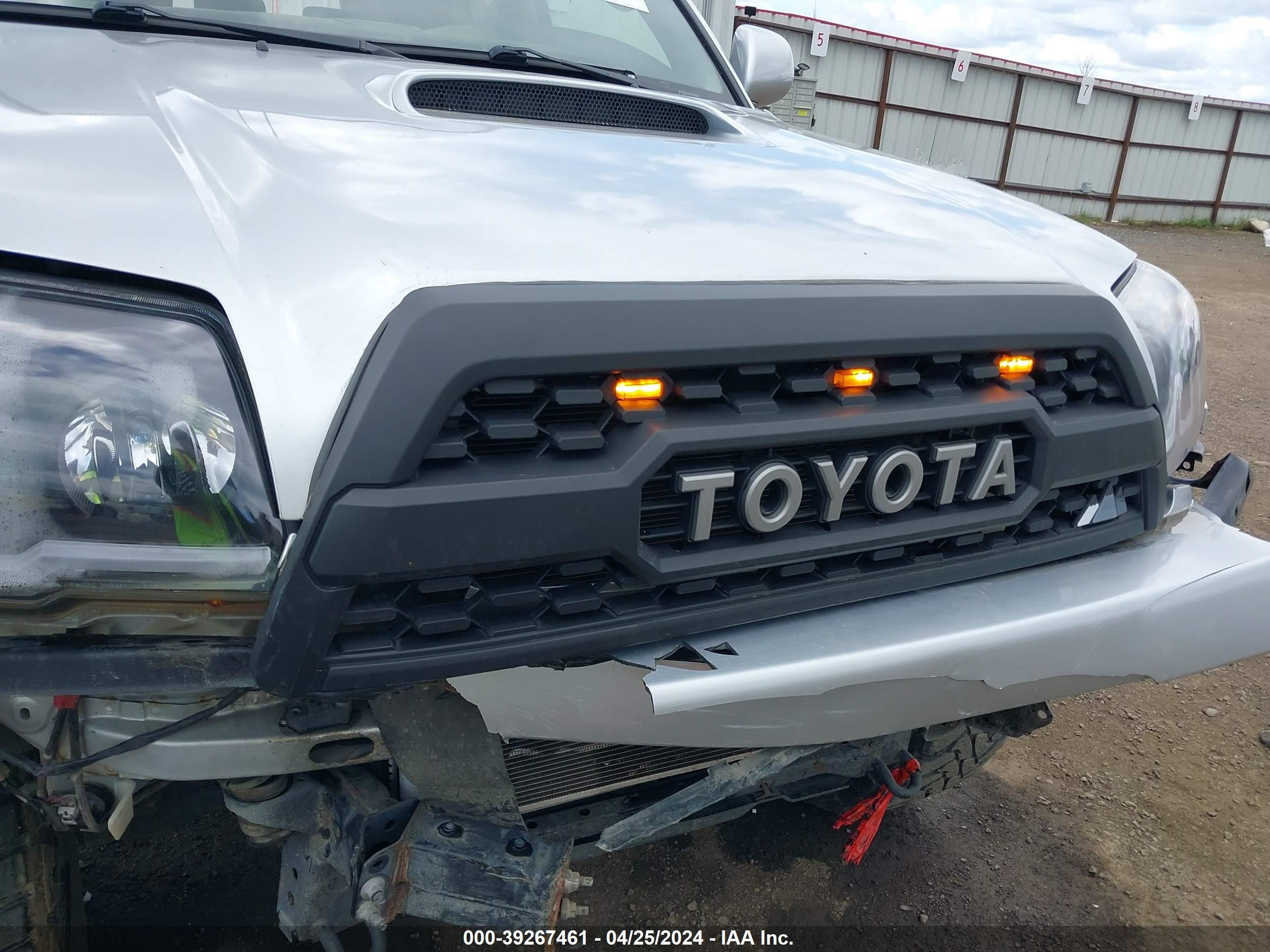 Photo 18 VIN: JTEBU14R280132650 - TOYOTA 4RUNNER 