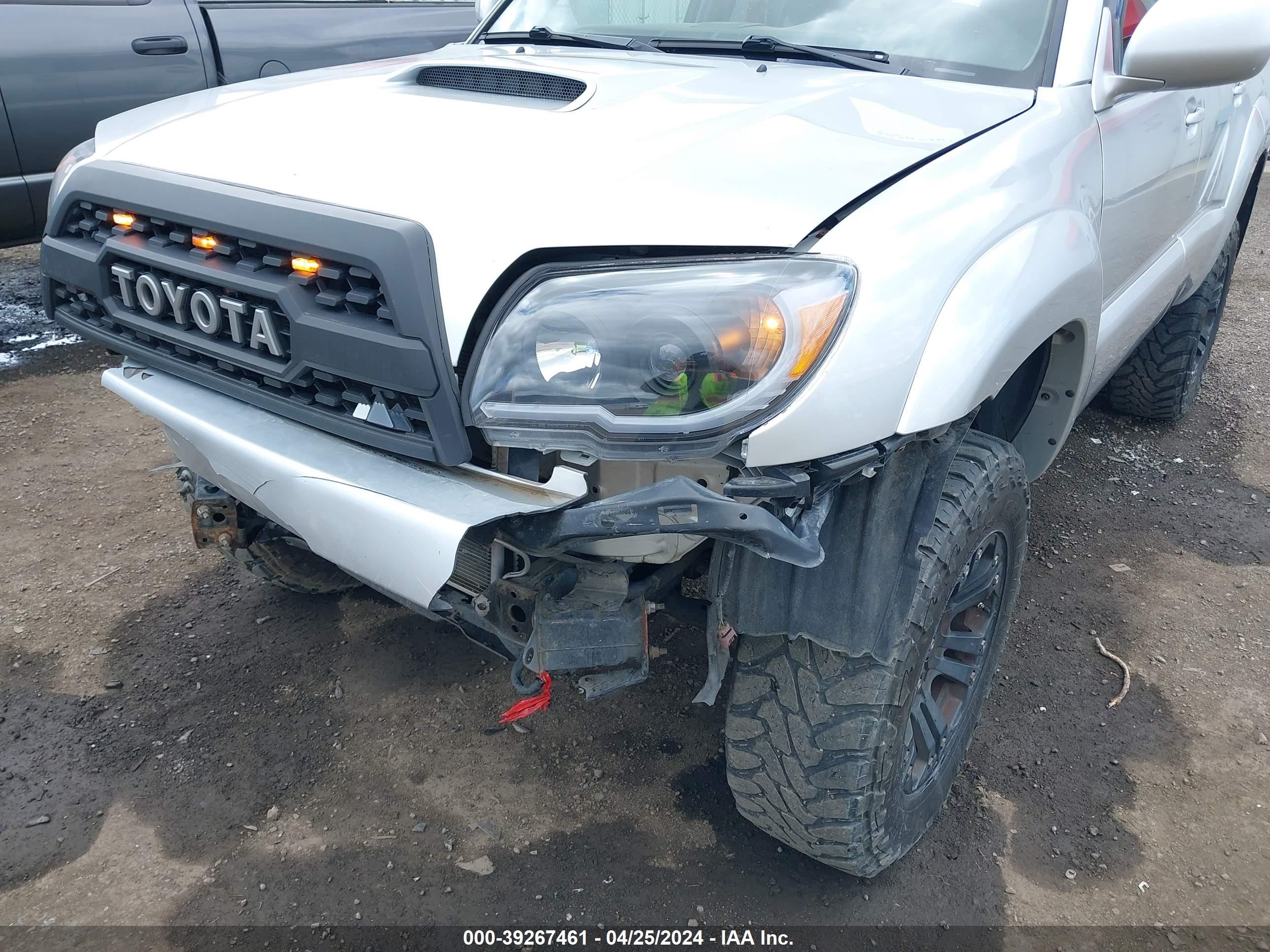 Photo 5 VIN: JTEBU14R280132650 - TOYOTA 4RUNNER 