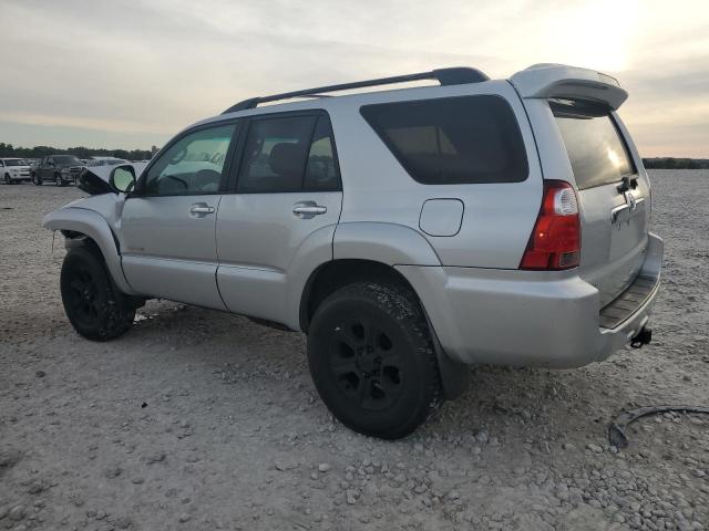 Photo 1 VIN: JTEBU14R28K034335 - TOYOTA 4RUNNER SR 