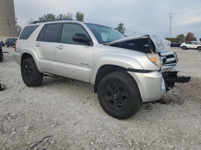 Photo 3 VIN: JTEBU14R28K034335 - TOYOTA 4RUNNER SR 