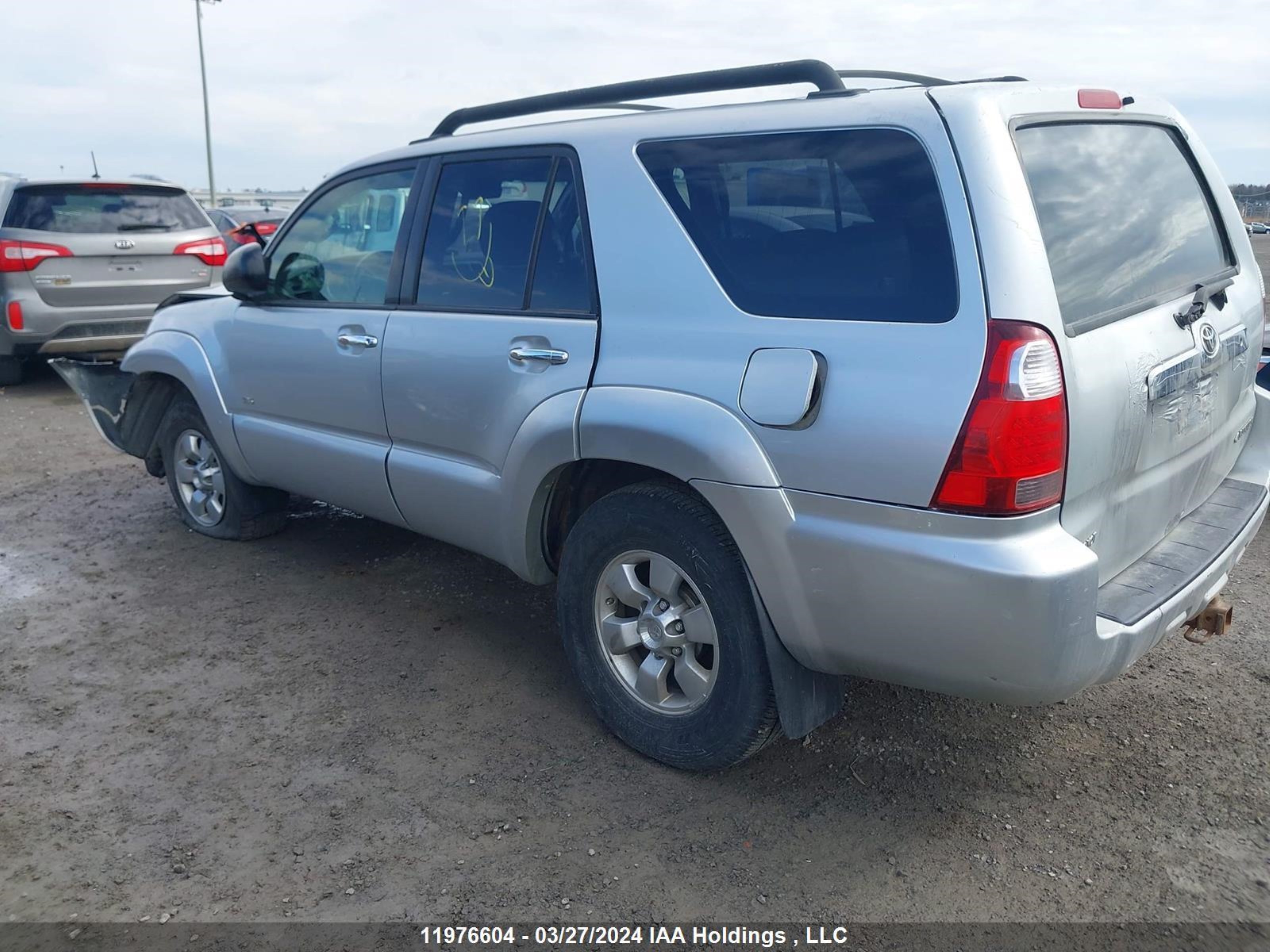 Photo 2 VIN: JTEBU14R478094192 - TOYOTA 4RUNNER 