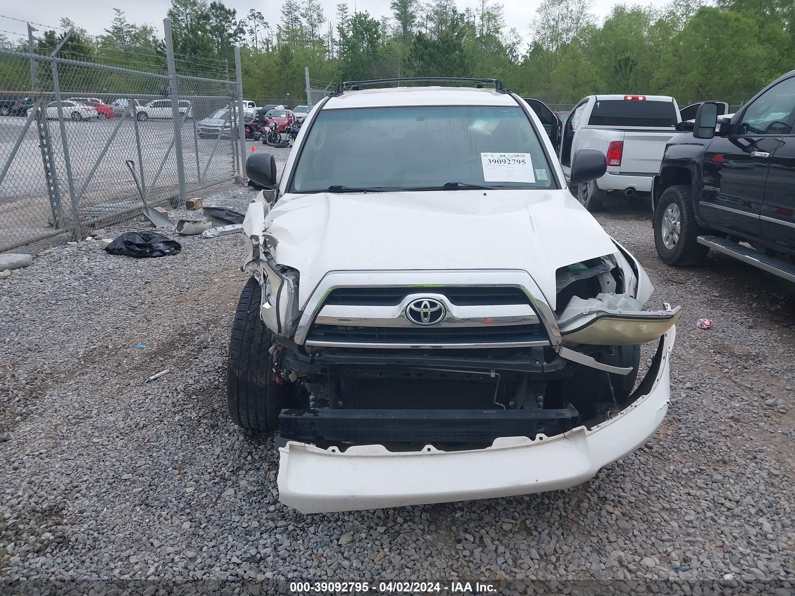 Photo 11 VIN: JTEBU14R478096296 - TOYOTA 4RUNNER 