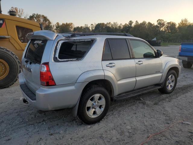 Photo 2 VIN: JTEBU14R480132407 - TOYOTA 4RUNNER SR 