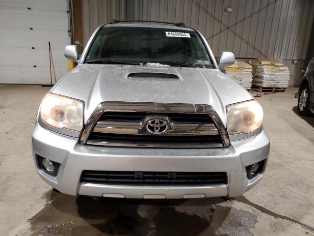 Photo 4 VIN: JTEBU14R48K015818 - TOYOTA 4RUNNER SR 