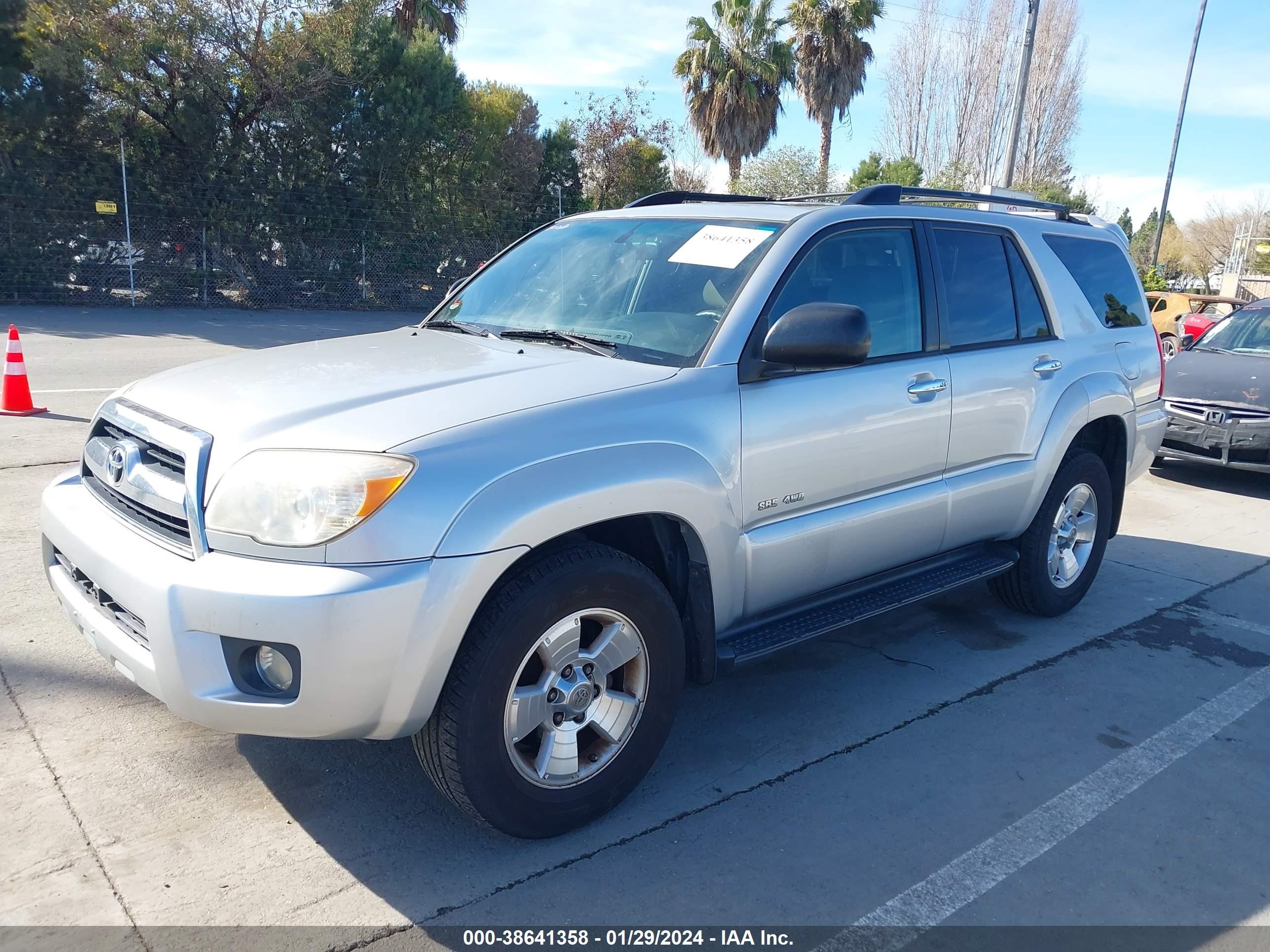 Photo 1 VIN: JTEBU14R568063337 - TOYOTA 4RUNNER 