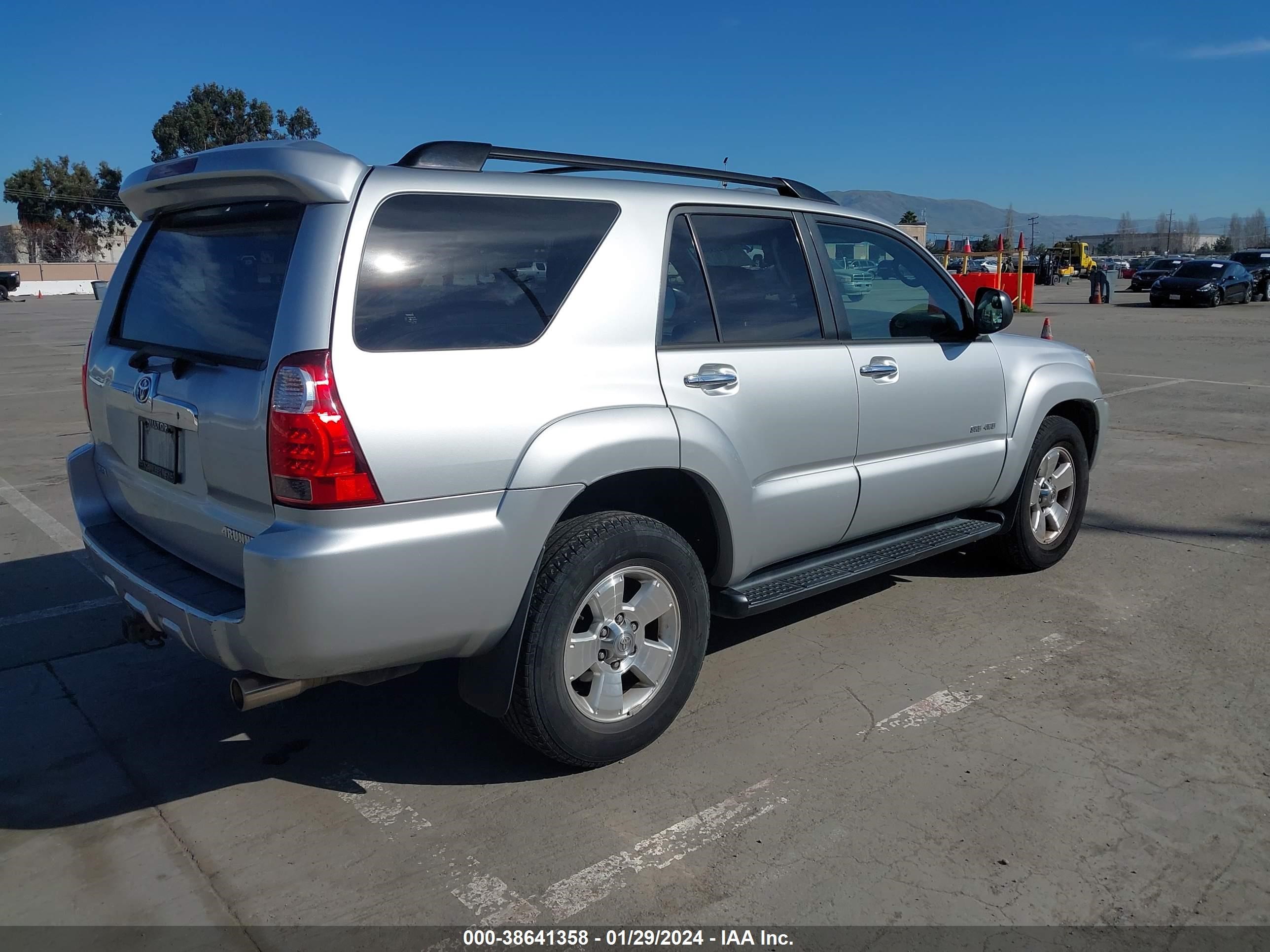 Photo 3 VIN: JTEBU14R568063337 - TOYOTA 4RUNNER 