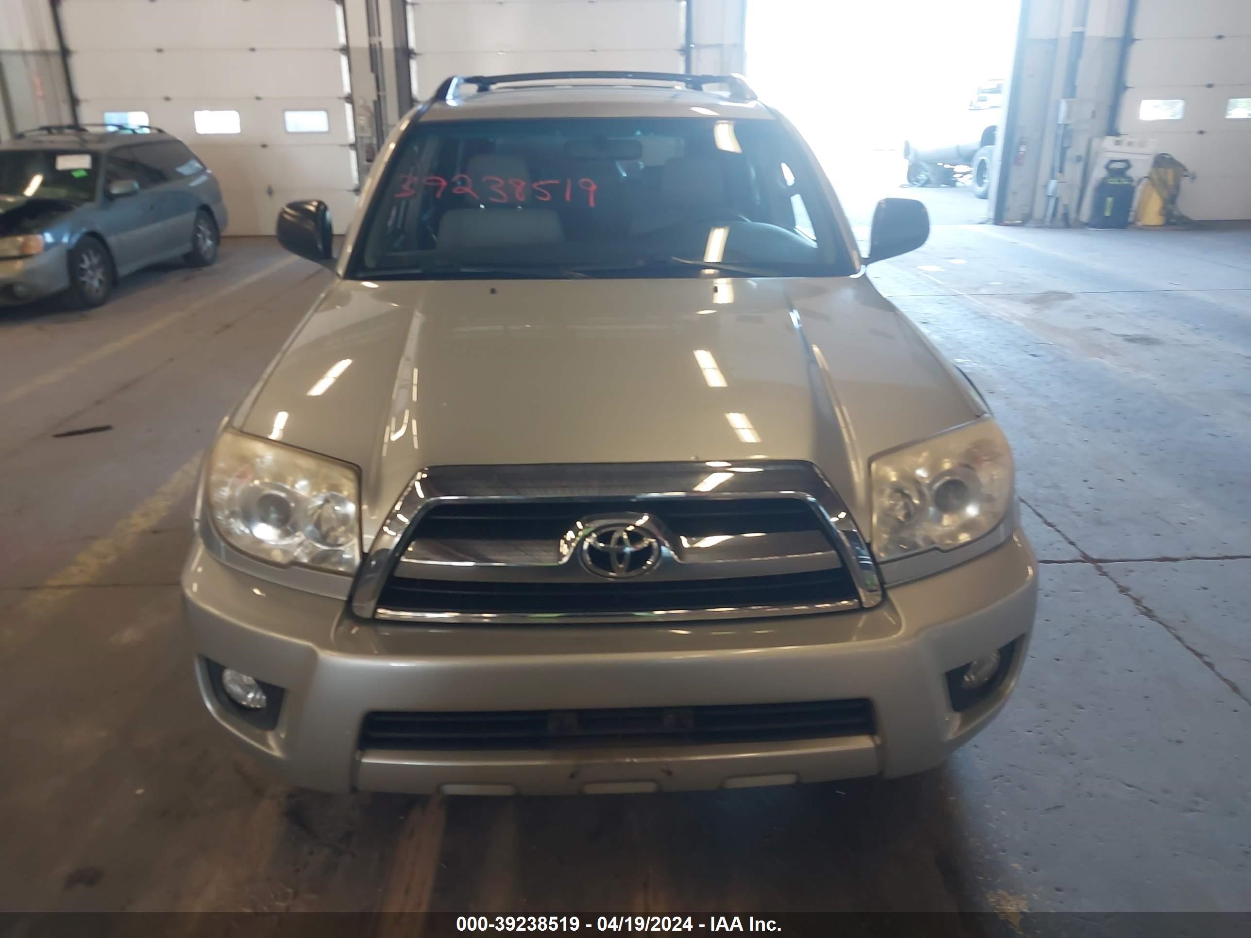 Photo 11 VIN: JTEBU14R570126775 - TOYOTA 4RUNNER 