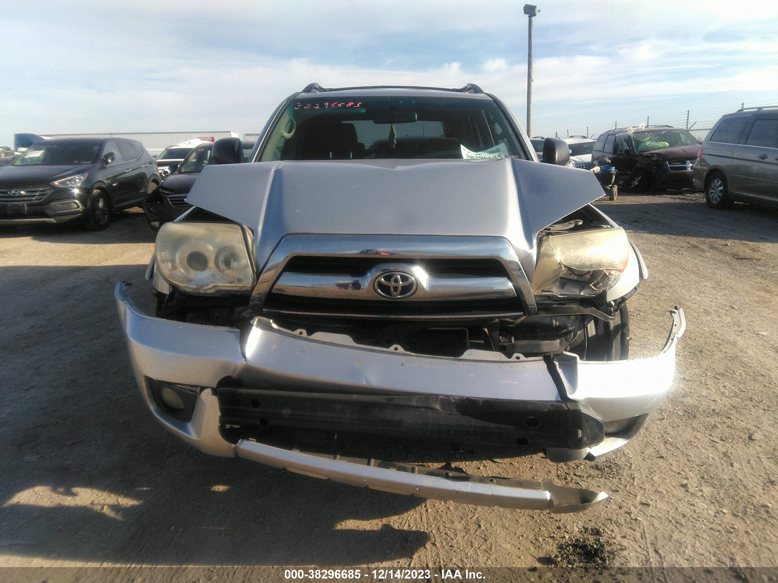 Photo 11 VIN: JTEBU14R58K016413 - TOYOTA 4RUNNER 