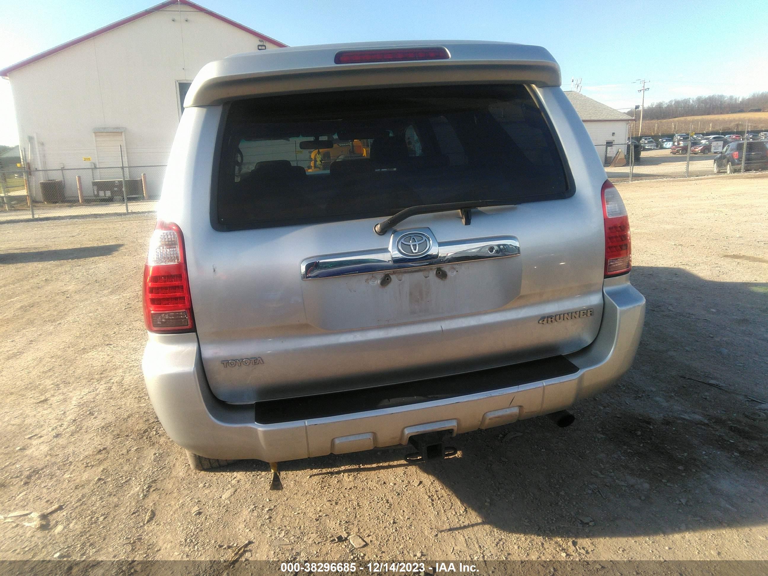 Photo 15 VIN: JTEBU14R58K016413 - TOYOTA 4RUNNER 