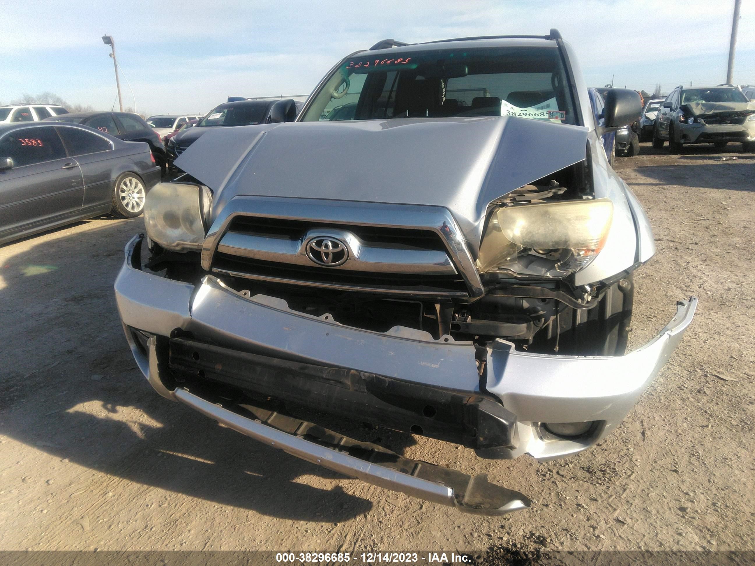 Photo 5 VIN: JTEBU14R58K016413 - TOYOTA 4RUNNER 