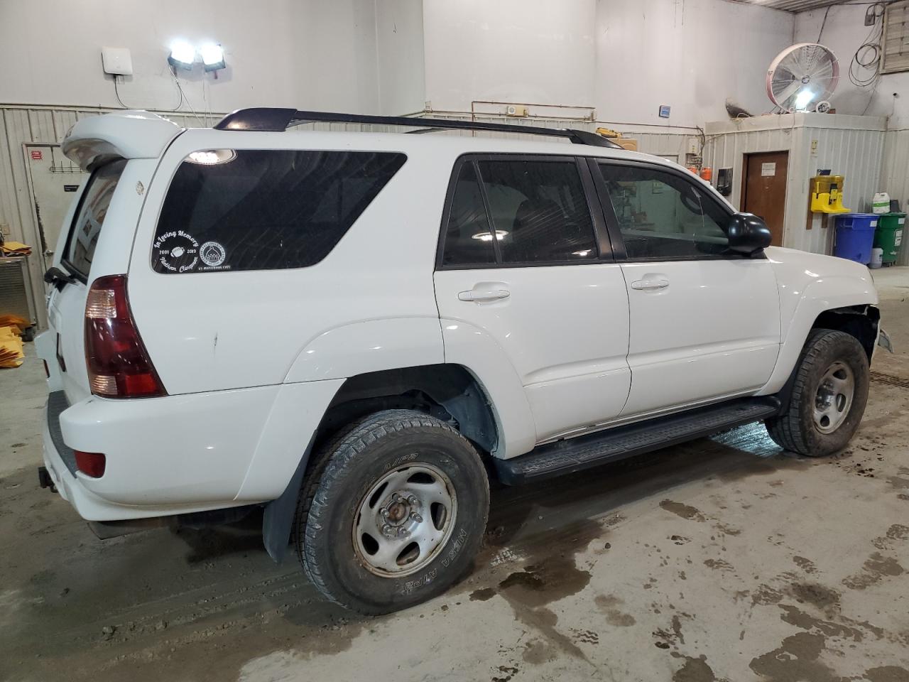 Photo 2 VIN: JTEBU14R650077177 - TOYOTA 4RUNNER 