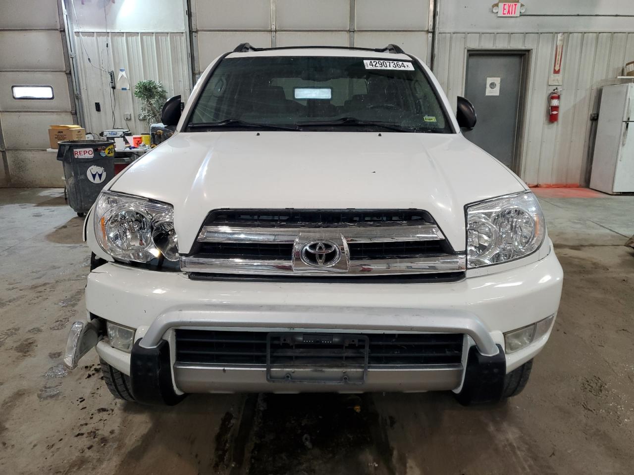 Photo 4 VIN: JTEBU14R650077177 - TOYOTA 4RUNNER 