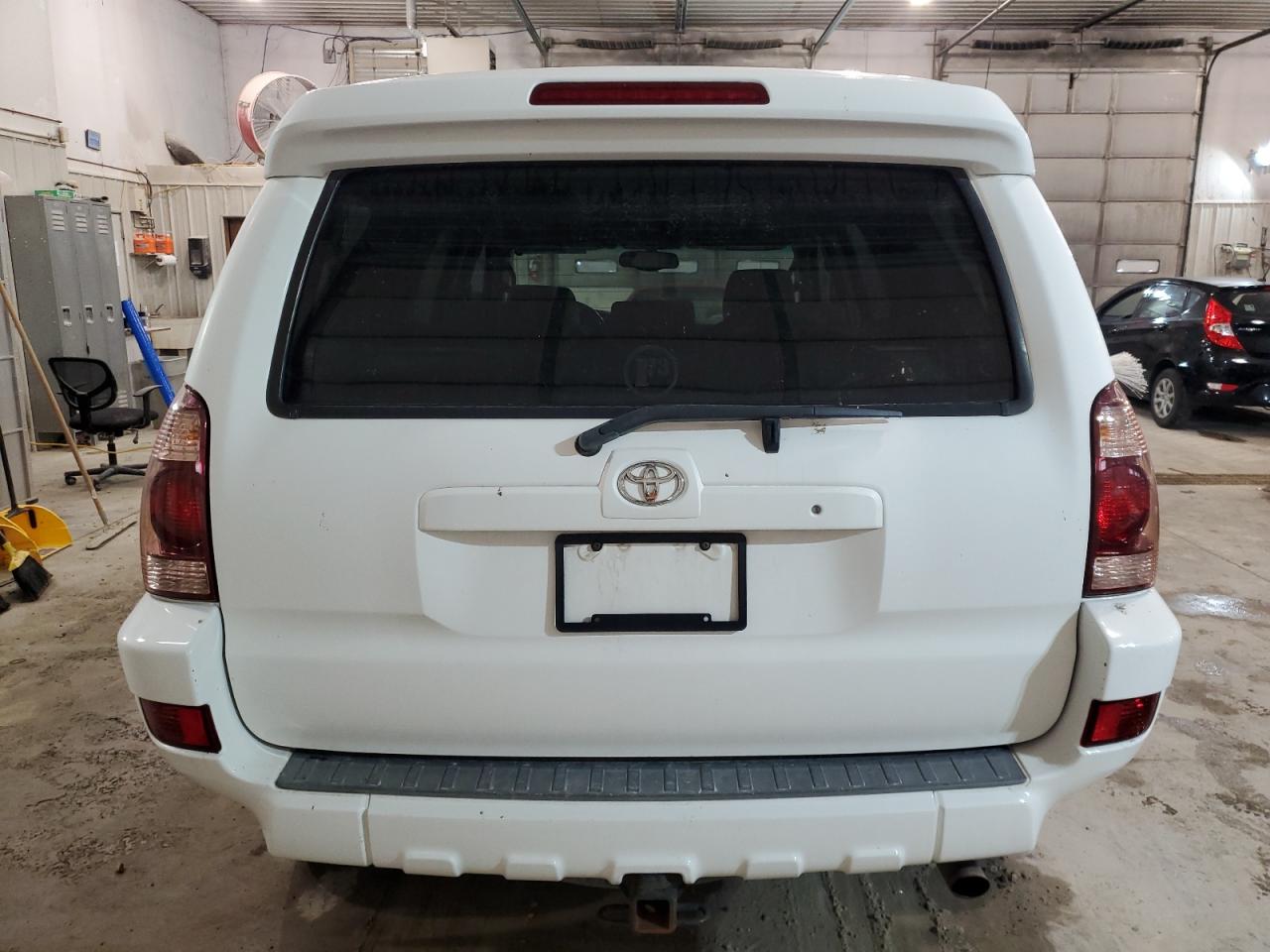 Photo 5 VIN: JTEBU14R650077177 - TOYOTA 4RUNNER 