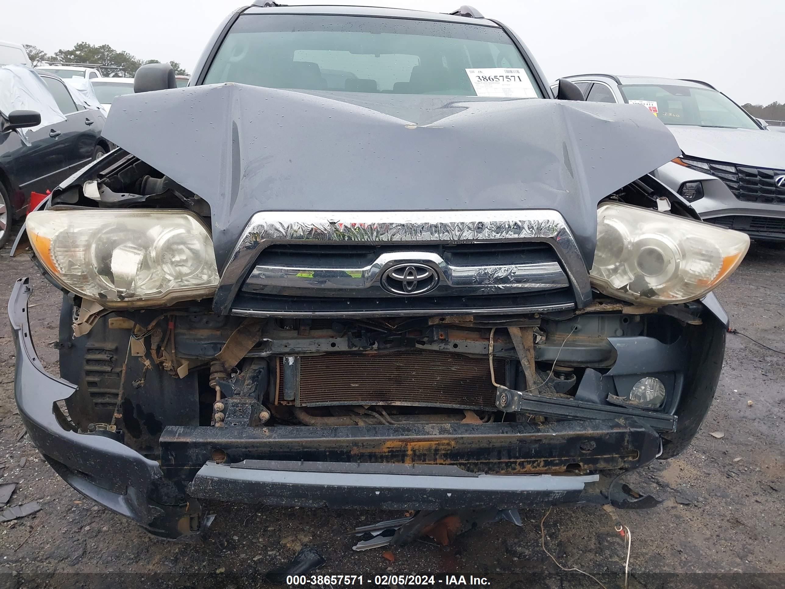 Photo 5 VIN: JTEBU14R770124798 - TOYOTA 4RUNNER 