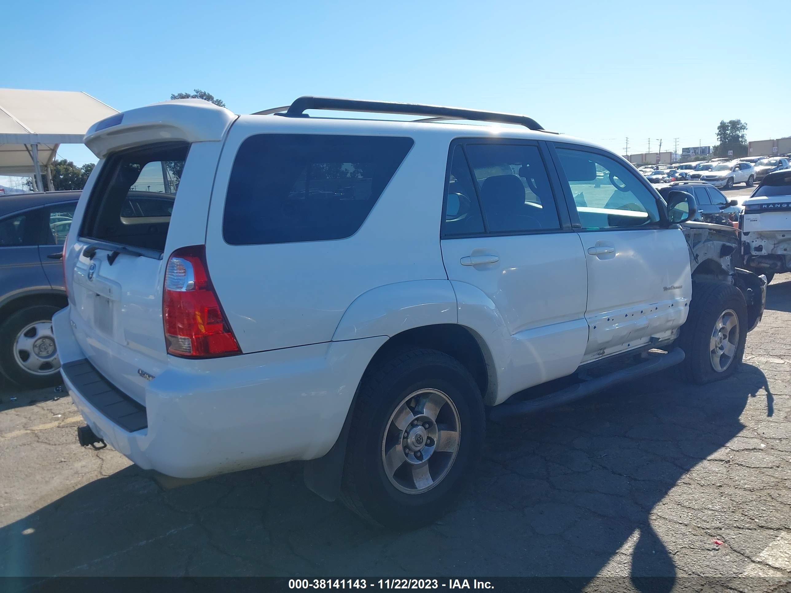 Photo 3 VIN: JTEBU14R89K040254 - TOYOTA 4RUNNER 