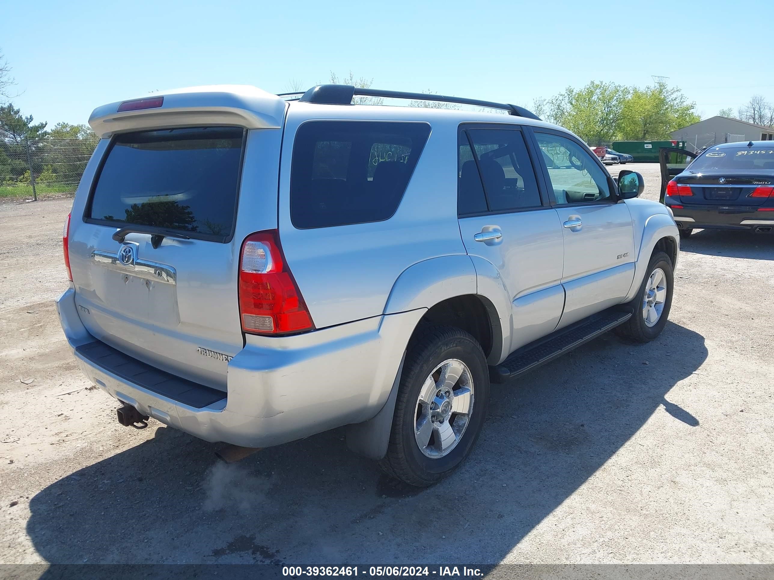 Photo 3 VIN: JTEBU14R978106207 - TOYOTA 4RUNNER 