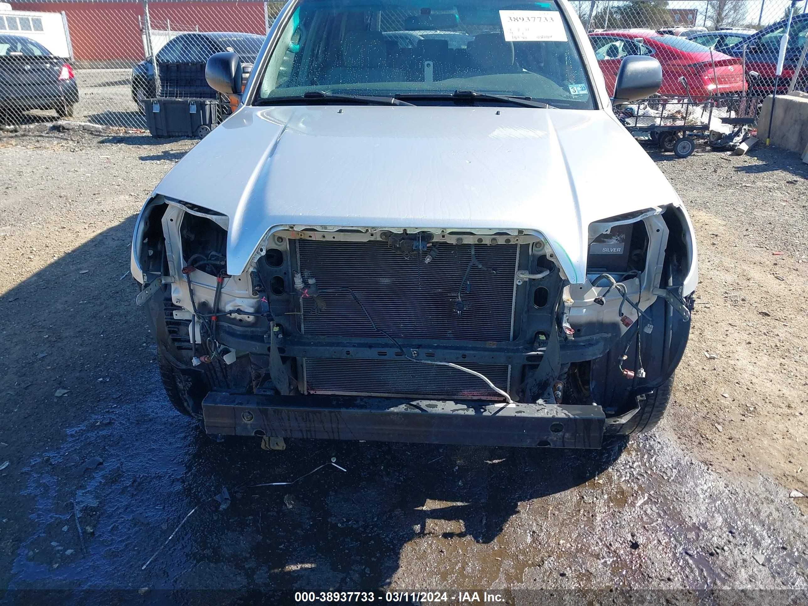 Photo 5 VIN: JTEBU14RX58051263 - TOYOTA 4RUNNER 