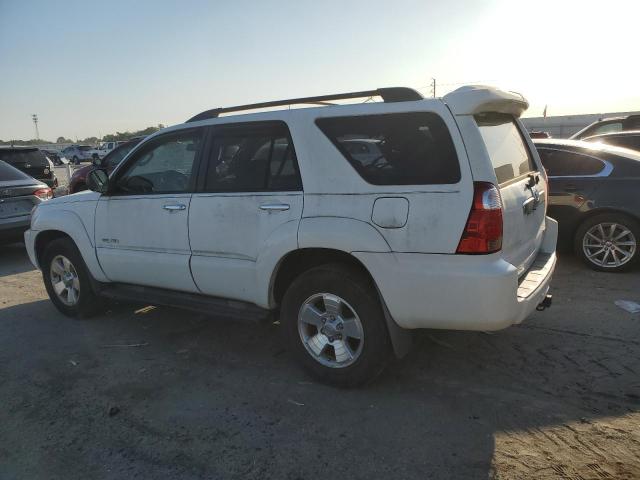 Photo 1 VIN: JTEBU14RX78104031 - TOYOTA 4RUNNER SR 