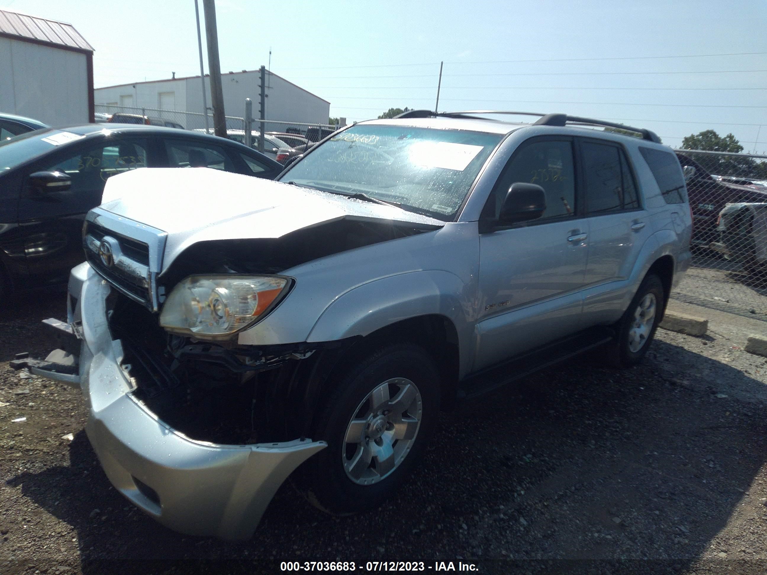 Photo 1 VIN: JTEBU14RX8K006606 - TOYOTA 4RUNNER 