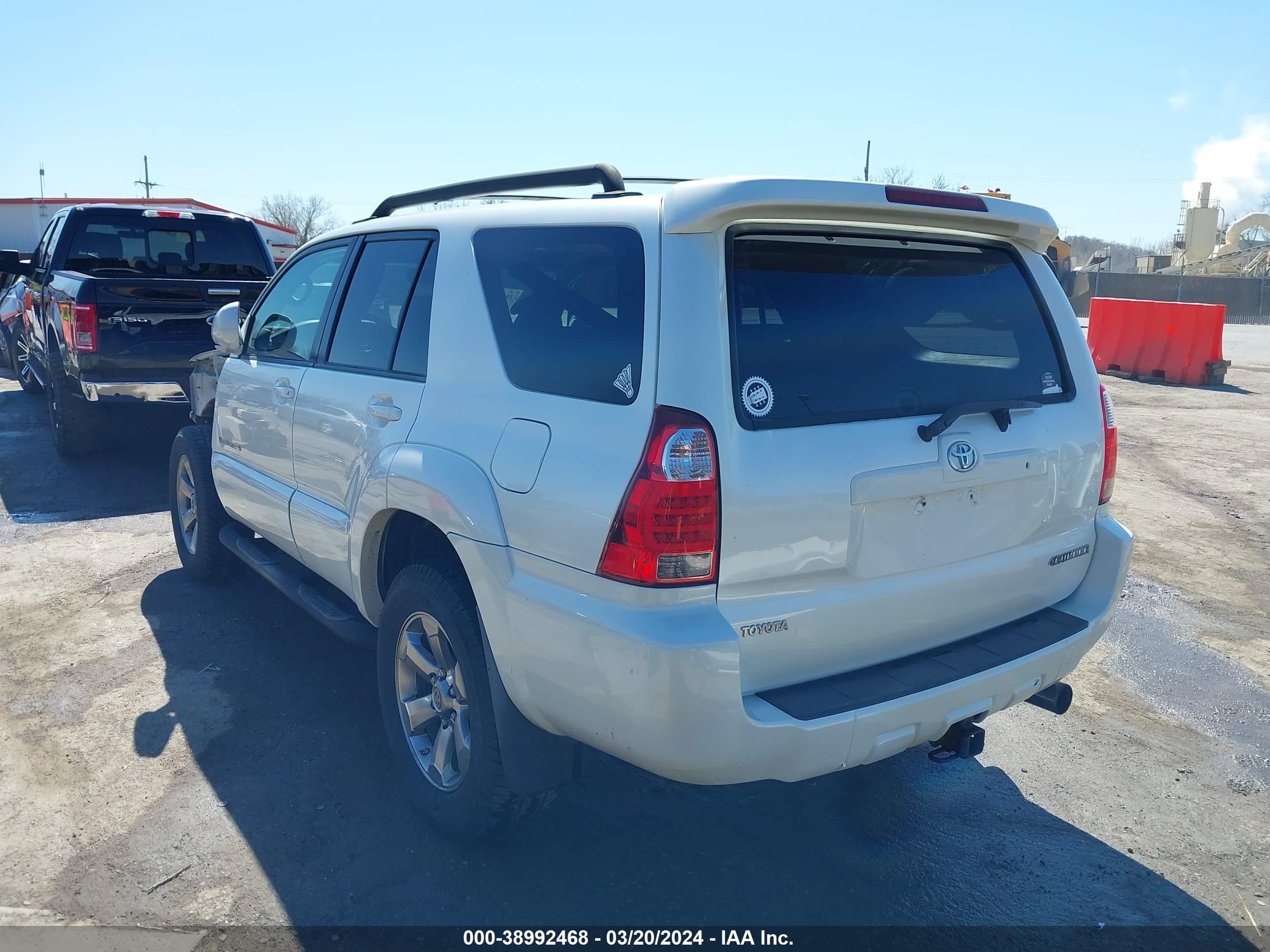 Photo 2 VIN: JTEBU14RX9K037288 - TOYOTA 4RUNNER 