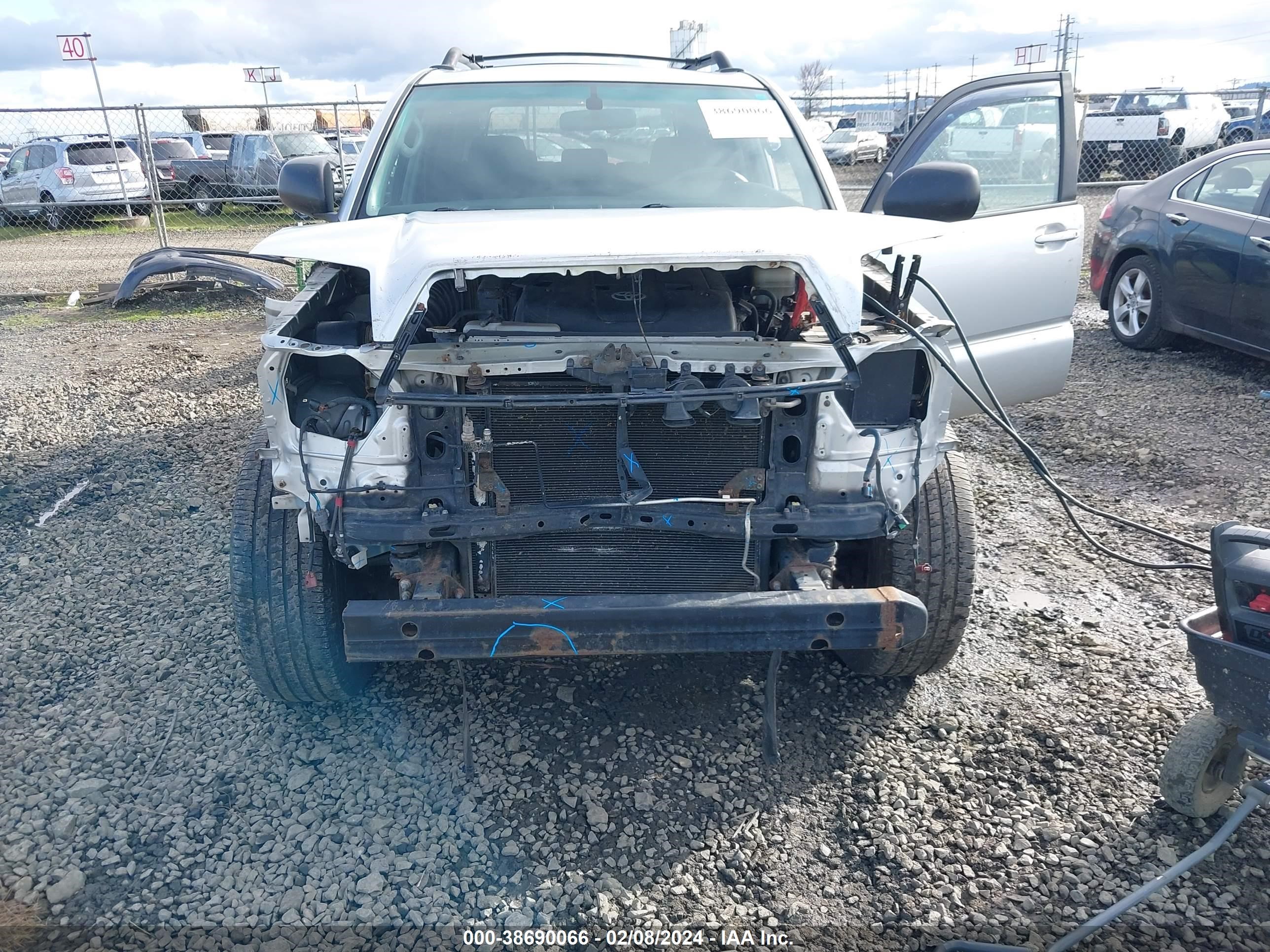 Photo 5 VIN: JTEBU14RX9K037470 - TOYOTA 4RUNNER 