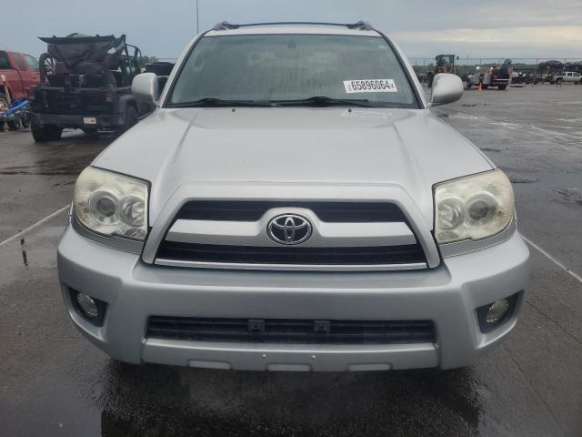 Photo 4 VIN: JTEBU17R668056862 - TOYOTA 4RUNNER LI 