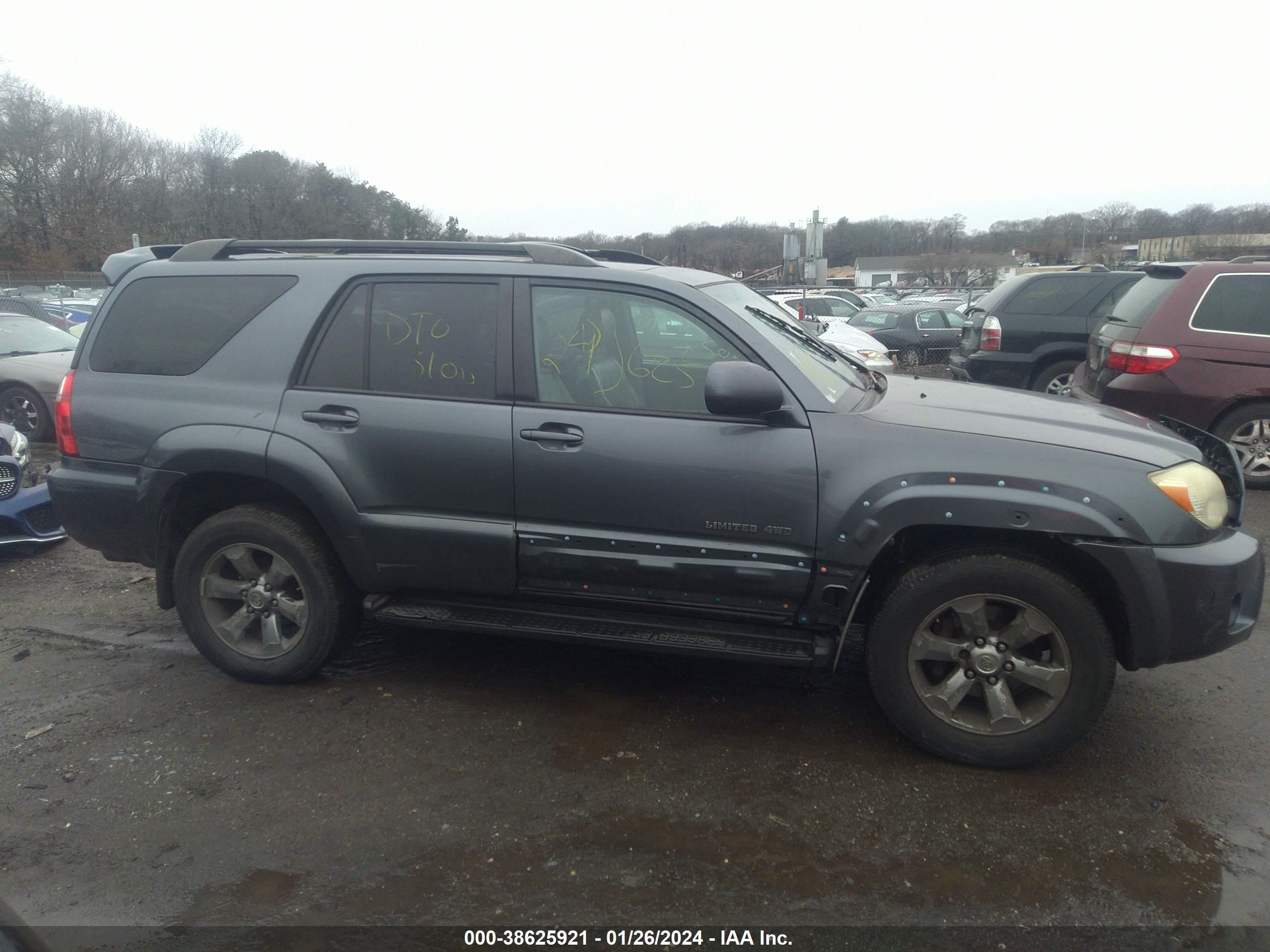 Photo 11 VIN: JTEBU17R68K028503 - TOYOTA 4RUNNER 