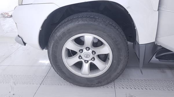 Photo 32 VIN: JTEBU25J685118915 - TOYOTA PRADO 