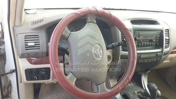 Photo 9 VIN: JTEBU25J985126992 - TOYOTA LAND CRUISER PRADO 