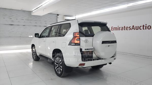 Photo 6 VIN: JTEBU3FJ9NK208741 - TOYOTA LAND CRUISER 