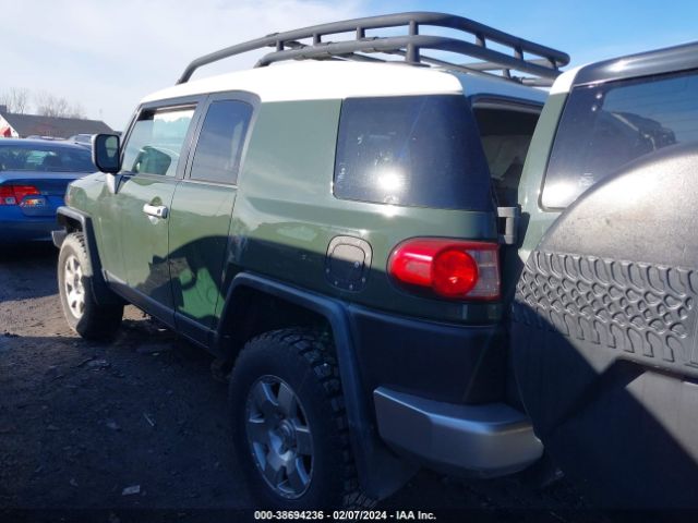 Photo 2 VIN: JTEBU4BF0AK088183 - TOYOTA FJ CRUISER 