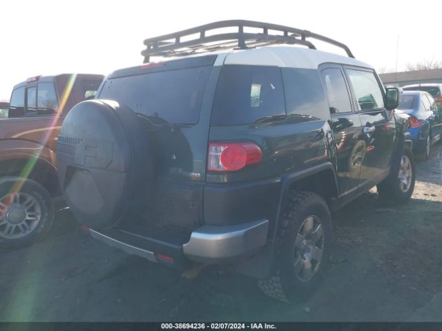 Photo 3 VIN: JTEBU4BF0AK088183 - TOYOTA FJ CRUISER 