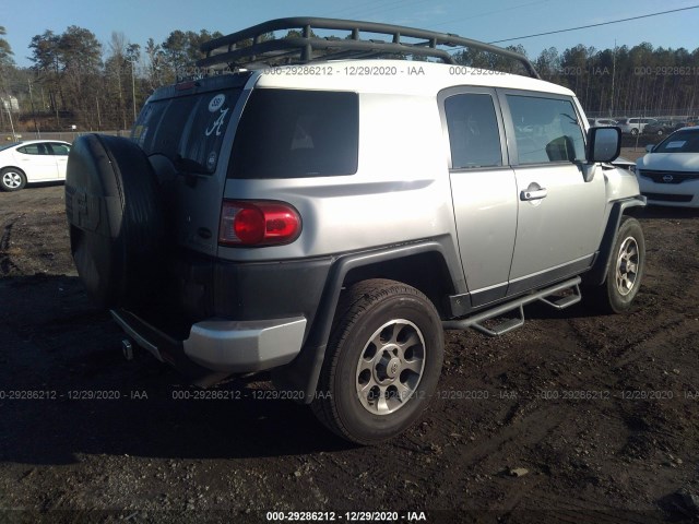 Photo 3 VIN: JTEBU4BF0BK104061 - TOYOTA FJ CRUISER 