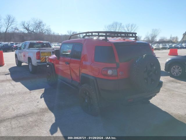 Photo 2 VIN: JTEBU4BF0CK142407 - TOYOTA FJ CRUISER 