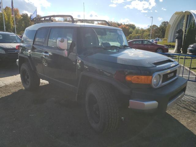 Photo 3 VIN: JTEBU4BF1AK073904 - TOYOTA FJ CRUISER 