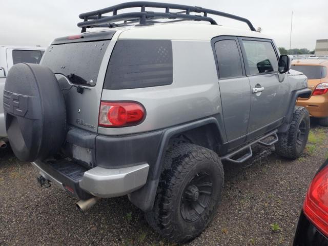 Photo 2 VIN: JTEBU4BF1AK091724 - TOYOTA FJ CRUISER 