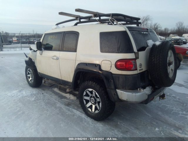 Photo 2 VIN: JTEBU4BF1AK093778 - TOYOTA FJ CRUISER 