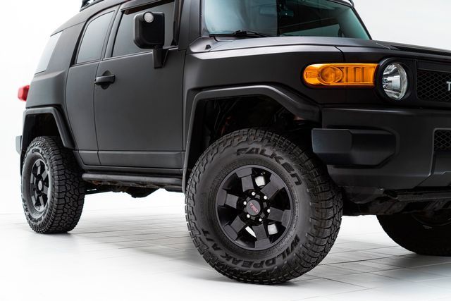 Photo 2 VIN: JTEBU4BF1CK133988 - TOYOTA FJ CRUISER 