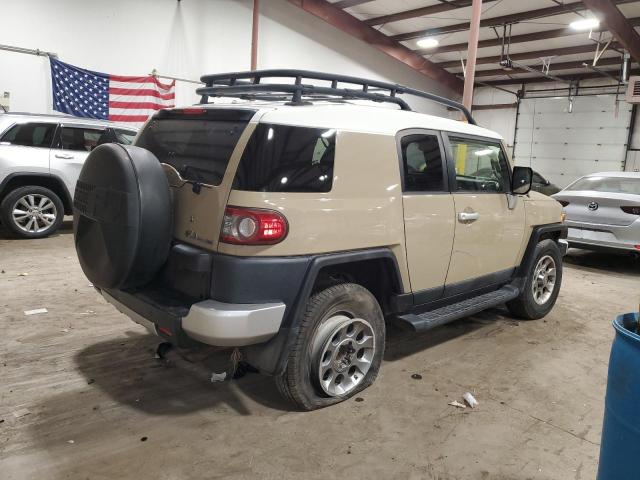 Photo 2 VIN: JTEBU4BF1CK137703 - TOYOTA FJ CRUISER 