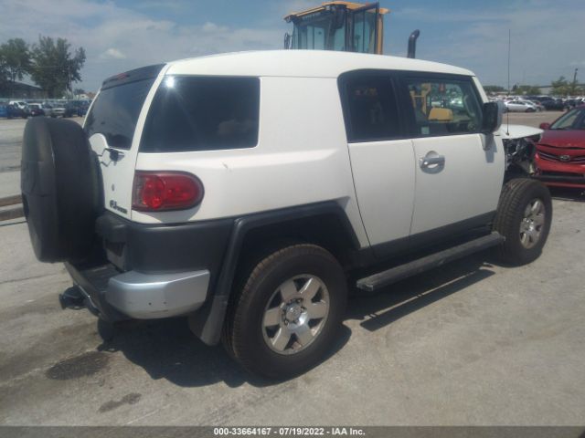 Photo 3 VIN: JTEBU4BF2AK072891 - TOYOTA FJ CRUISER 