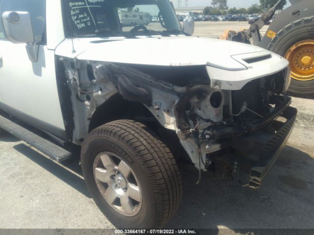 Photo 5 VIN: JTEBU4BF2AK072891 - TOYOTA FJ CRUISER 