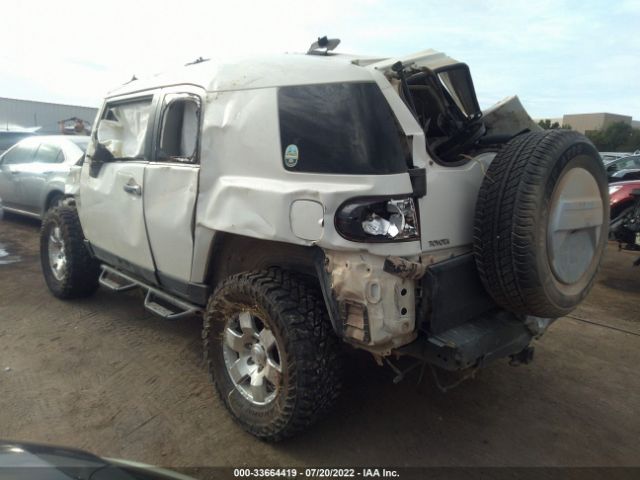 Photo 2 VIN: JTEBU4BF2AK077850 - TOYOTA FJ CRUISER 