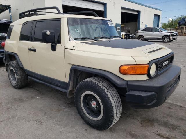 Photo 3 VIN: JTEBU4BF2AK095992 - TOYOTA FJ CRUISER 