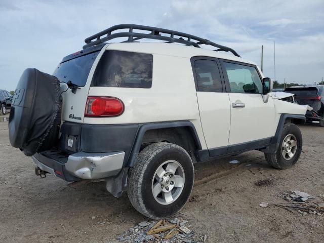 Photo 2 VIN: JTEBU4BF2AK097936 - TOYOTA FJ CRUISER 