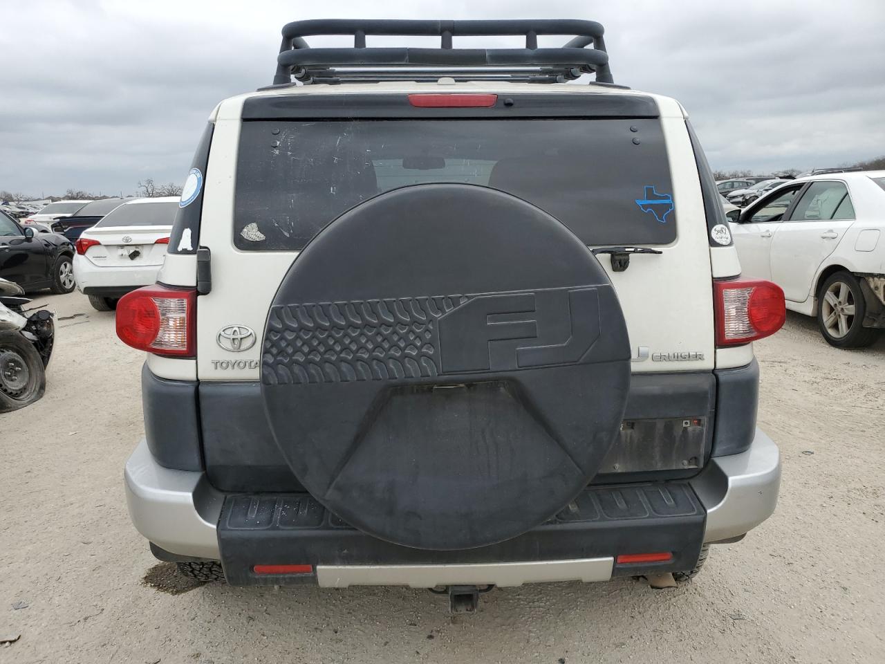 Photo 5 VIN: JTEBU4BF2BK104269 - TOYOTA FJ CRUISER 